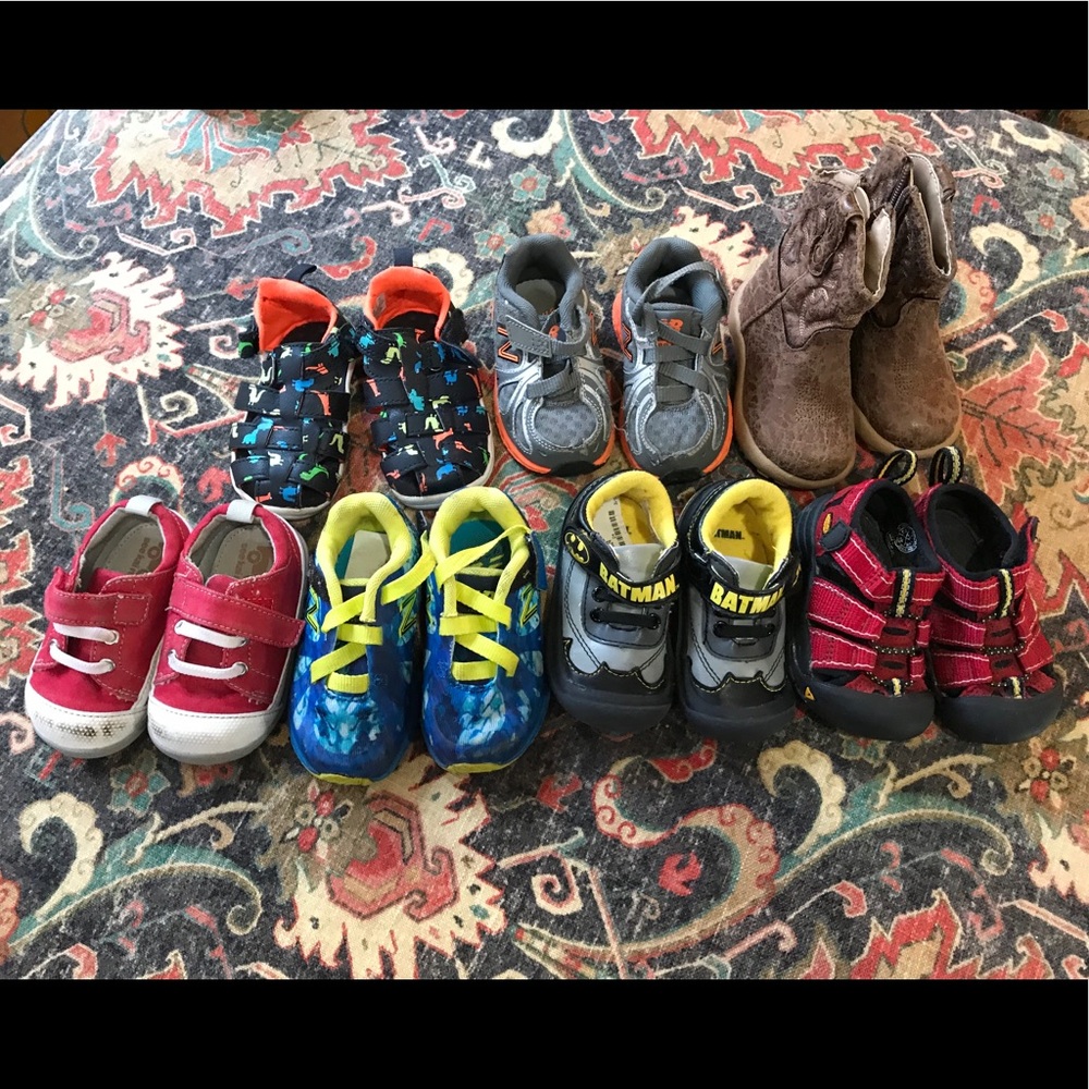 Size 4 toddler shoes